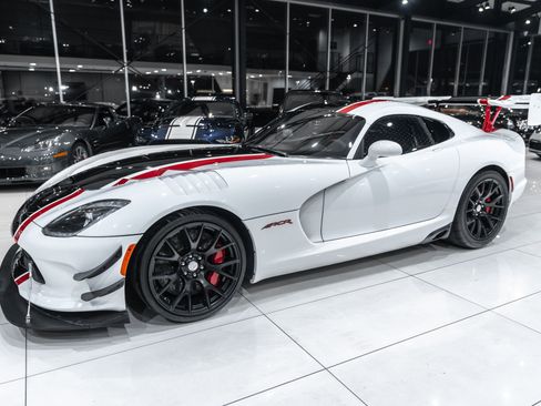 Used 2016 Dodge Viper ACR w/ Extreme Aero Package RWD image 32