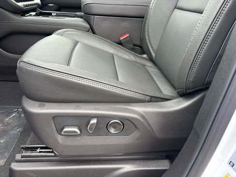 New 2026 GMC Yukon XL Denali w/ Denali Reserve Package image 12