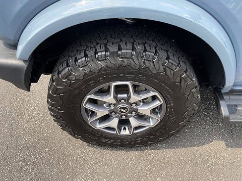 Used 2025 Ford Bronco Outer Banks AWD/4WD image 8