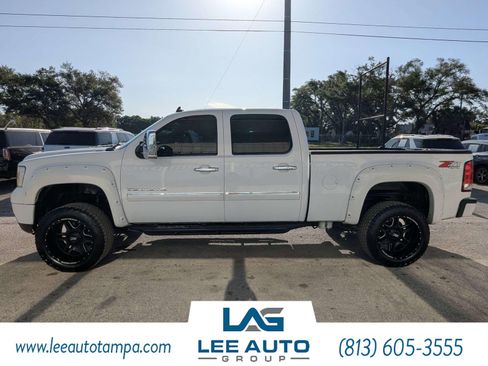 Used 2012 GMC Sierra 2500 Denali w/ Suspension Package, Off-Road AWD/4WD image 6