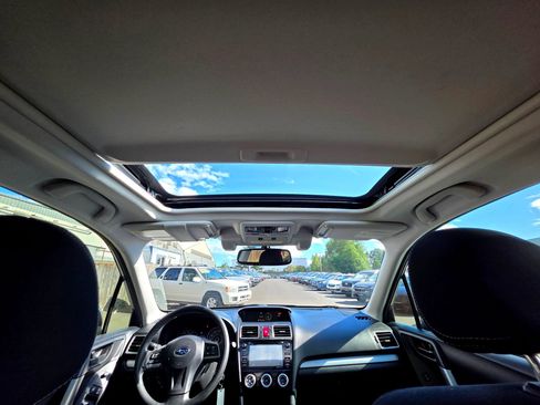Used 2016 Subaru Forester 2.5i Premium AWD/4WD image 32
