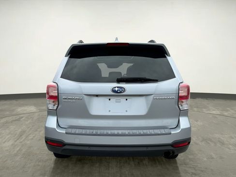 Used 2018 Subaru Forester 2.5i Touring image 7