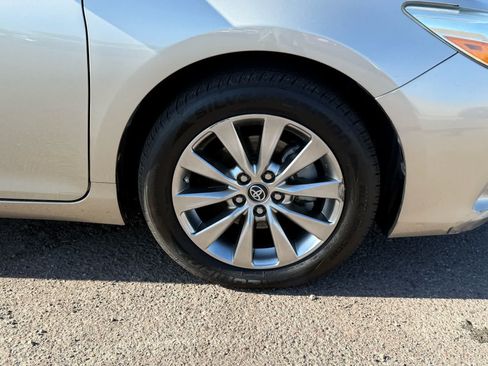 Used 2016 Toyota Camry XLE w/ Moonroof Package FWD image 7