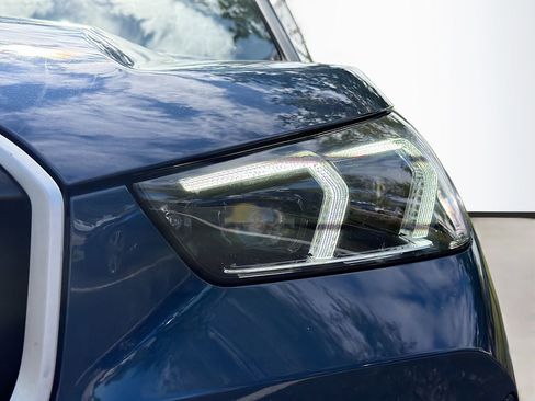 Certified 2025 BMW X1 xDrive28i image 10