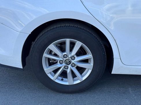 Used 2025 Toyota Camry LE w/ Convenience Package image 36