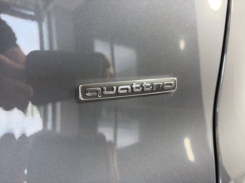 Used 2025 Audi Q5 Premium Plus AWD/4WD image 17