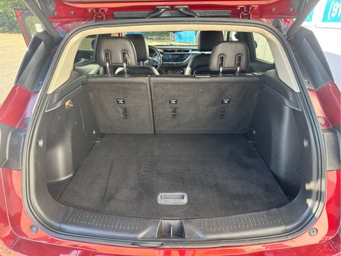 Used 2022 Buick Encore GX Select w/ Sport Touring Package FWD image 34