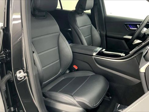 Certified 2023 Mercedes-Benz GLC 300 image 12