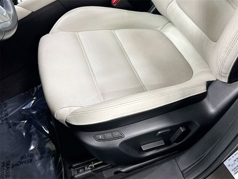 Used 2016 MAZDA MAZDA6 Grand Touring w/ GT Technology Package image 18