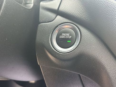 Used 2020 Chevrolet Equinox LT w/ Driver Convenience Package AWD/4WD image 19
