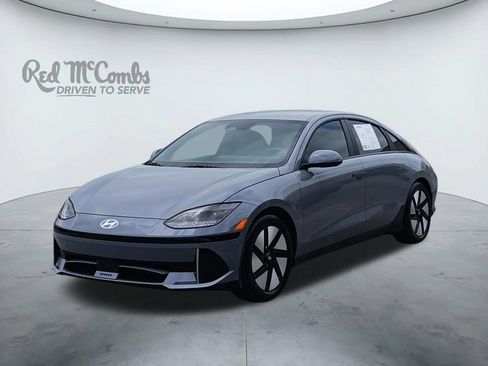 Used 2024 Hyundai Ioniq 6 SE RWD image 1