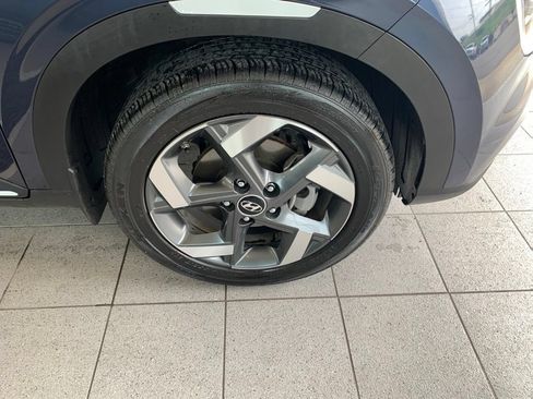 Certified 2023 Hyundai Venue Limited FWD image 23