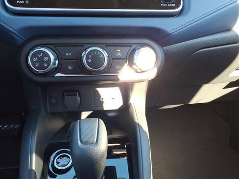 New 2025 Nissan Versa SV w/ Trunk Package FWD image 13