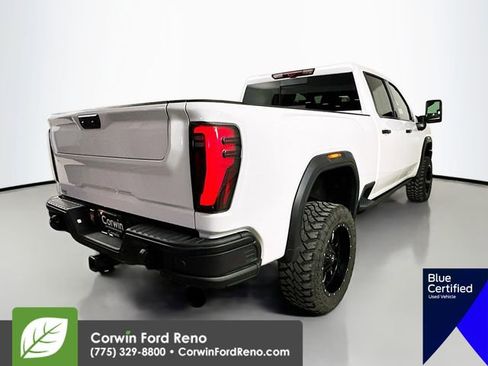 Used 2025 GMC Sierra 2500 AT4X w/ AT4X AEV Edition image 10