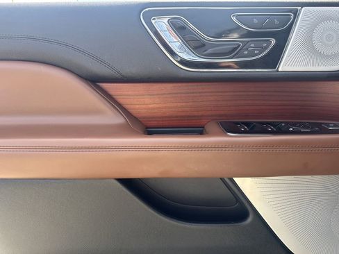 Used 2024 Lincoln Navigator Reserve AWD/4WD image 20