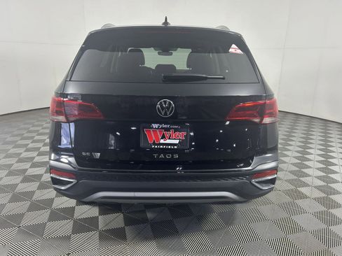 Used 2024 Volkswagen Taos SE image 10