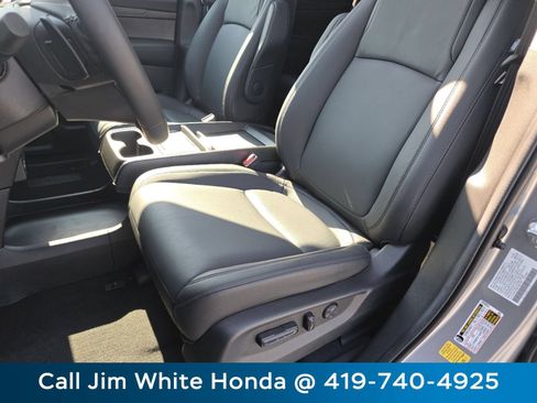 Certified 2026 Honda Odyssey EX-L image 25