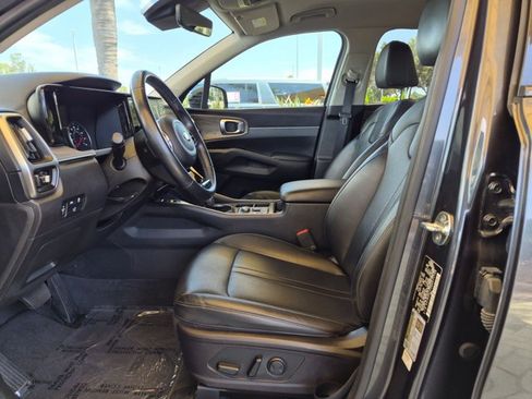 Used 2021 Kia Sorento EX FWD image 15