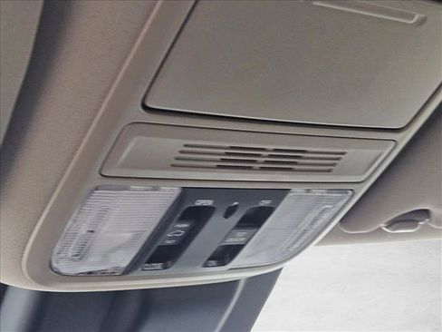 Used 2019 Honda Odyssey EX-L image 11