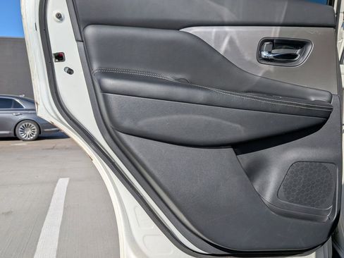 Used 2019 Nissan Murano SL image 25