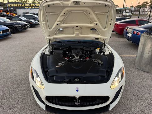 Used 2013 Maserati GranTurismo Sport image 39