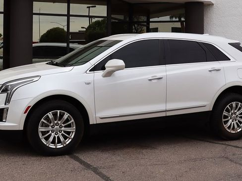 Used 2019 Cadillac XT5 FWD image 7