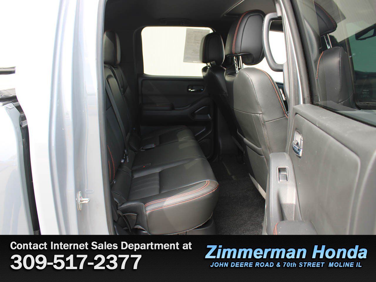 Used 2023 Nissan Frontier PRO-4X w/ Pro-4X Premium Package AWD/4WD image 7