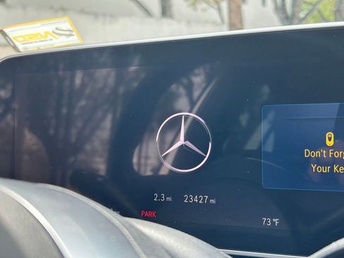 Used 2025 Mercedes-Benz C 300 4MATIC Sedan image 20