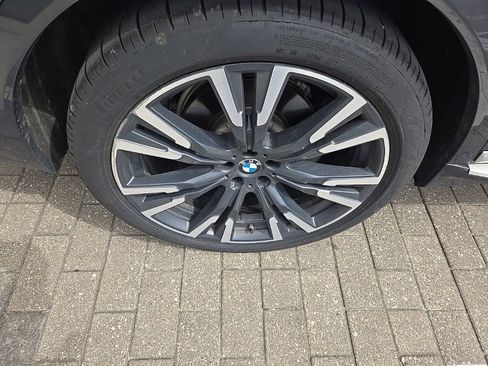 Used 2020 BMW X7 xDrive40i w/ Premium Package image 12