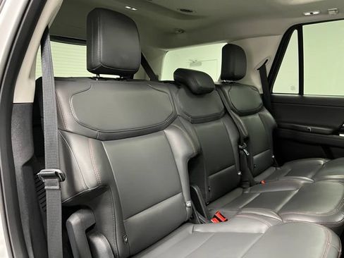 Used 2025 Ford Expedition Active AWD/4WD image 51
