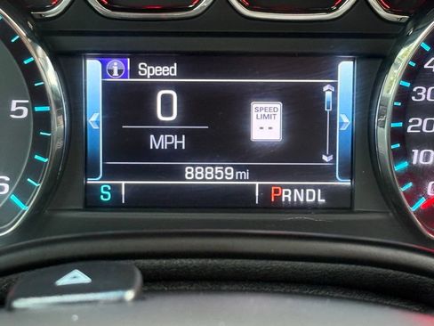 Used 2018 GMC Yukon SLT w/ Premium Edition AWD/4WD image 40