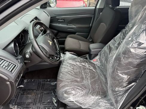 Used 2017 Mitsubishi Outlander Sport LE image 12