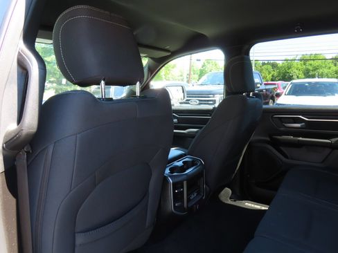 Used 2025 RAM 1500 Big Horn AWD/4WD image 33