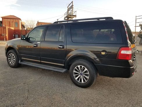 Used 2016 Ford Expedition EL XLT image 4