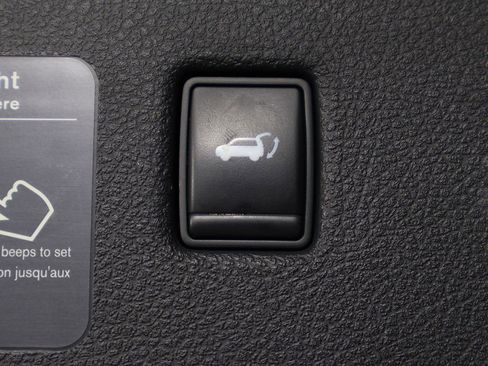 Used 2021 INFINITI QX50 Luxe w/ Appearance Package AWD/4WD image 44