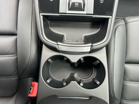 Used 2026 Porsche Macan Turbo image 27