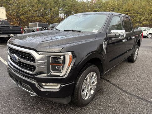 Used 2023 Ford F150 Platinum image 3