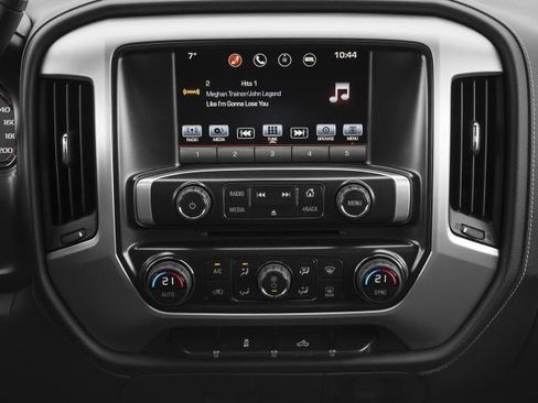 Used 2017 GMC Sierra 1500 SLE w/ SLE Value Package AWD/4WD image 31
