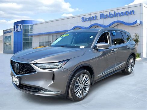 Used 2024 Acura MDX SH-AWD w/ Advance Package image 2