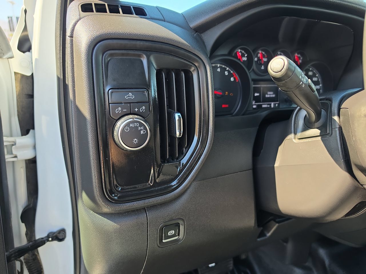 Used 2024 Chevrolet Silverado 1500 W/T w/ WT Fleet Convenience Package RWD image 17