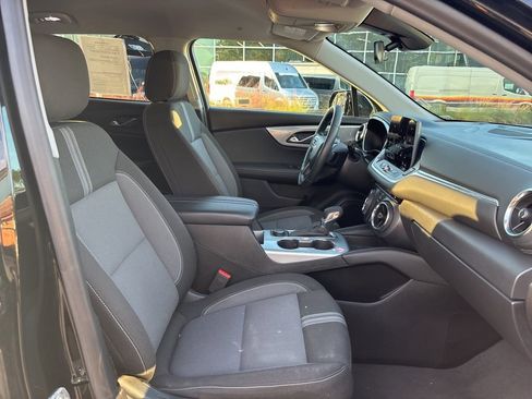 Used 2025 Chevrolet Blazer LT FWD image 26