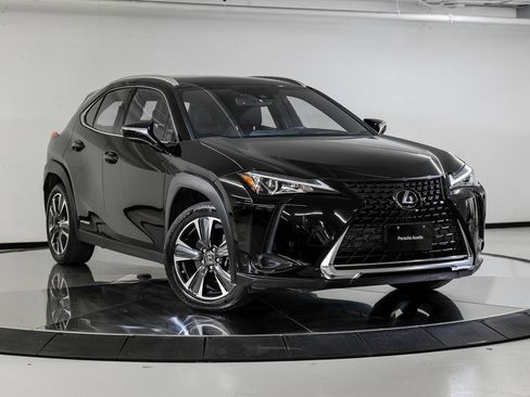 Used 2019 Lexus UX 250h w/ Premium Package image 9