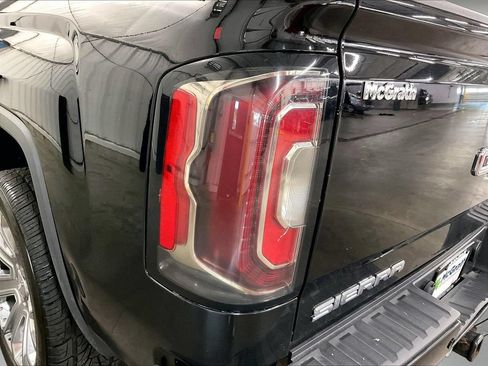 Used 2017 GMC Sierra 1500 Denali w/ Denali Ultimate Package AWD/4WD image 35