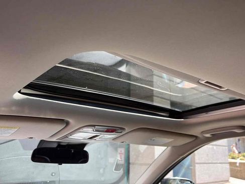 Used 2024 Kia Telluride S w/ S Sunroof Package image 13