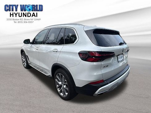 Used 2024 BMW X5 sDrive40i RWD image 3