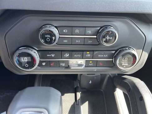 New 2026 Ford Bronco Outer Banks w/ Sasquatch Package AWD/4WD image 21