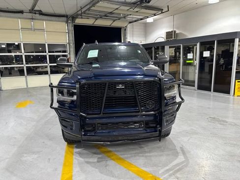 Used 2022 RAM 2500 Laramie AWD/4WD image 2