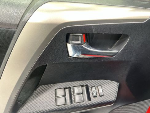 Used 2014 Toyota RAV4 XLE AWD/4WD image 13
