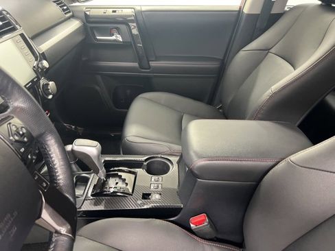 Used 2024 Toyota 4Runner TRD Off-Road Premium image 15