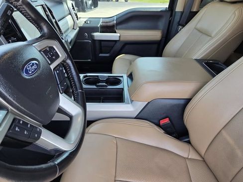 Used 2022 Ford F350 Lariat w/ Lariat Ultimate Package AWD/4WD image 28